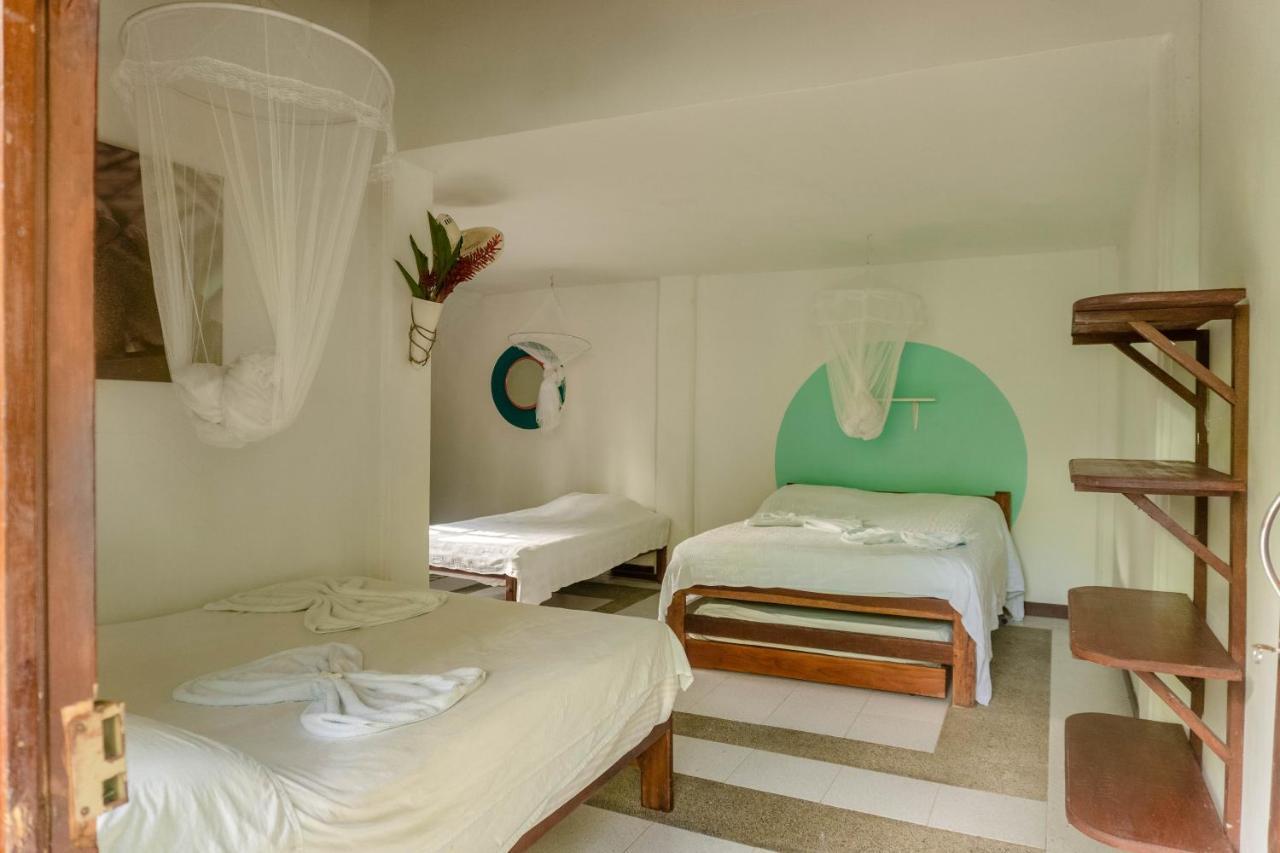 Los Robles Capurgana Hotel Стая снимка