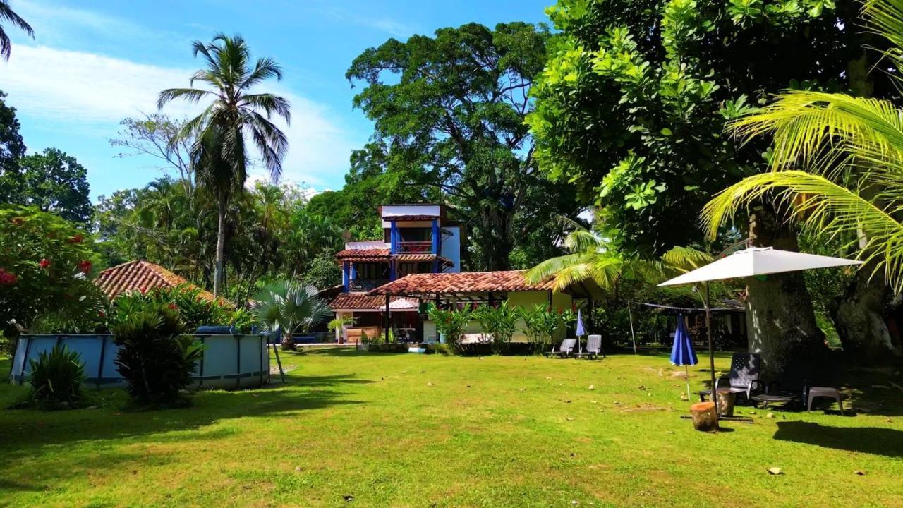 Los Robles Capurgana Hotel Екстериор снимка