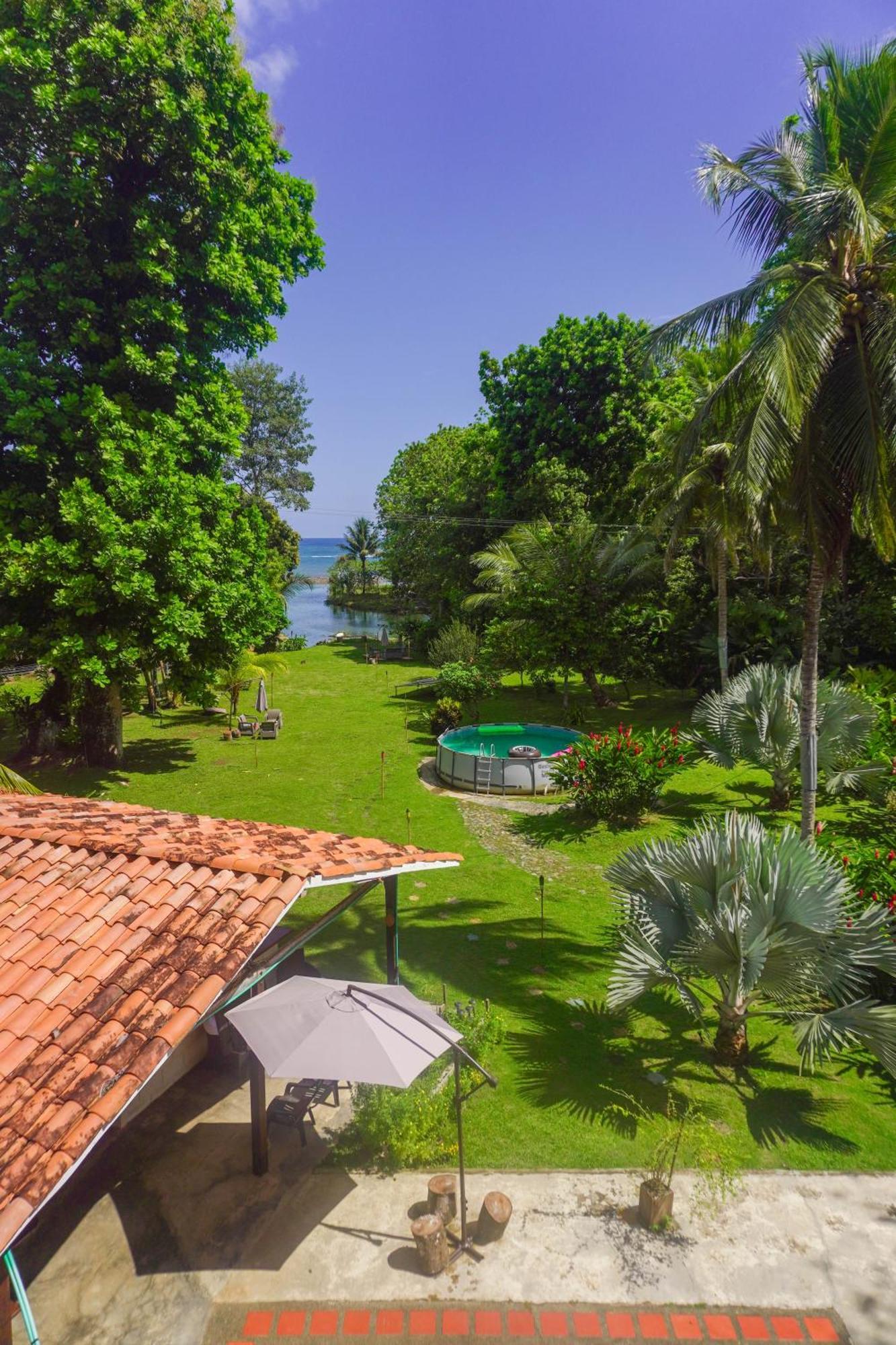 Los Robles Capurgana Hotel Стая снимка